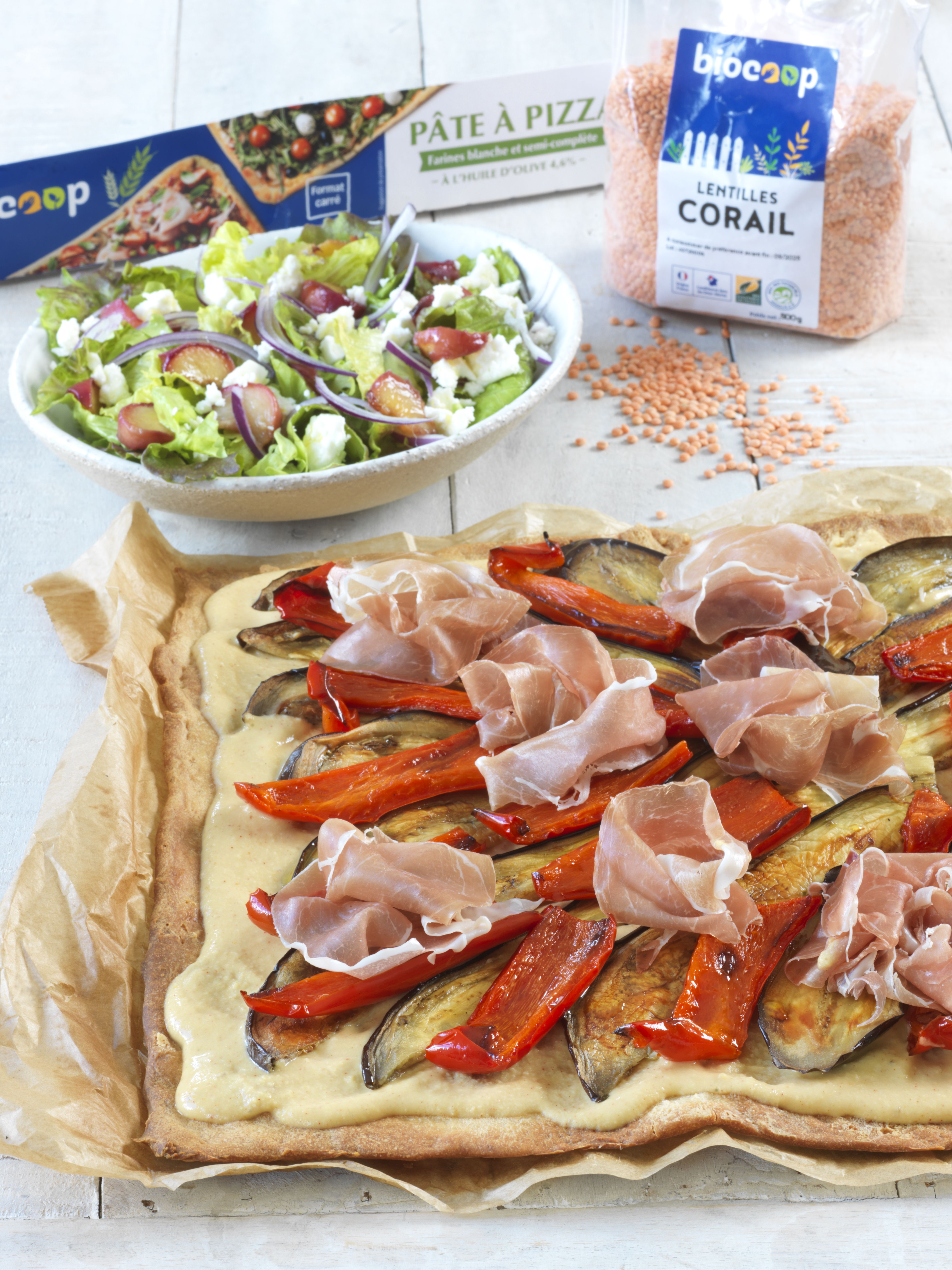 Pizza estivale, lentille corail et légumes grillés Pizza estivale, lentille corail et légumes grillés