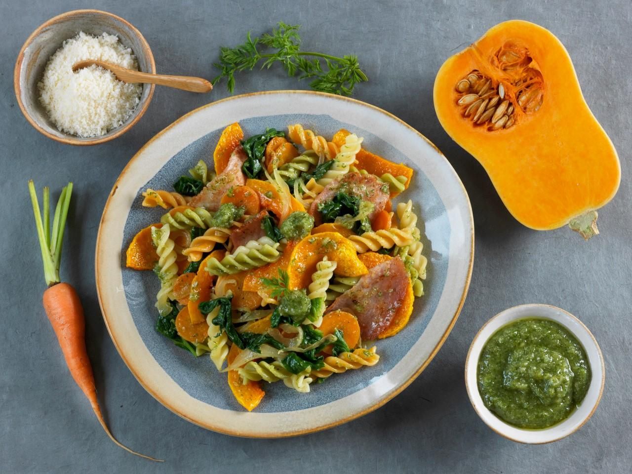 Spirale hivernale (légumes, bacon et pesto anti-gaspi) Spirale hivernale (légumes, bacon et pesto anti-gaspi)